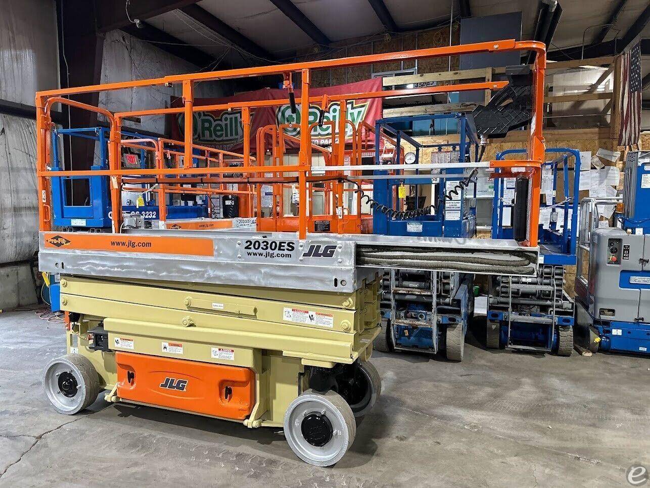 2014 JLG 2030ES