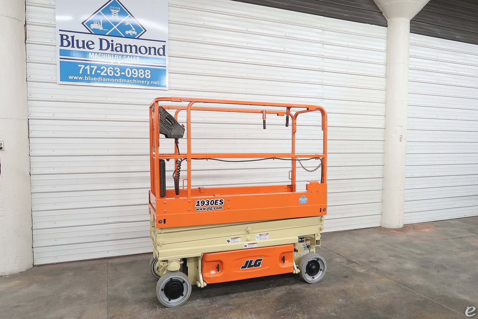 2009 JLG 1930ES