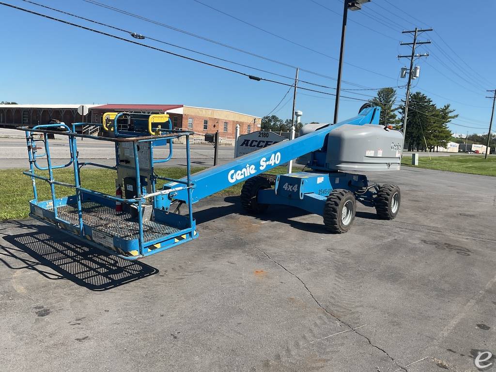 2012 Genie S40