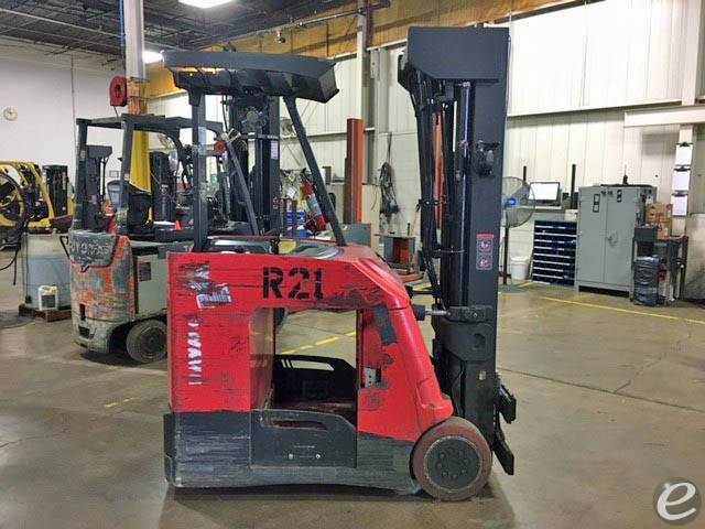 2013 Electric Raymond 425-C40QM Electric Stand Up End Control (Docker)