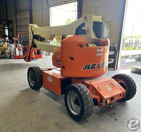 2015 JLG E450AJ