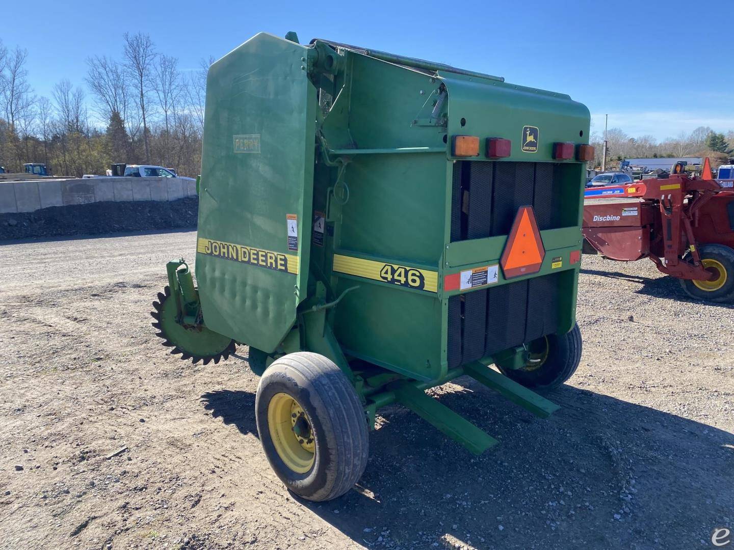 John Deere 446