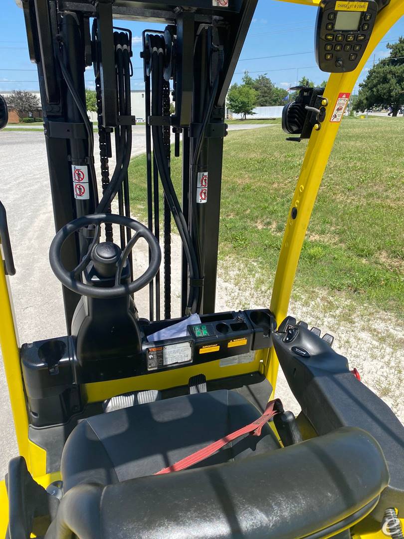 2016 Hyster E80XN