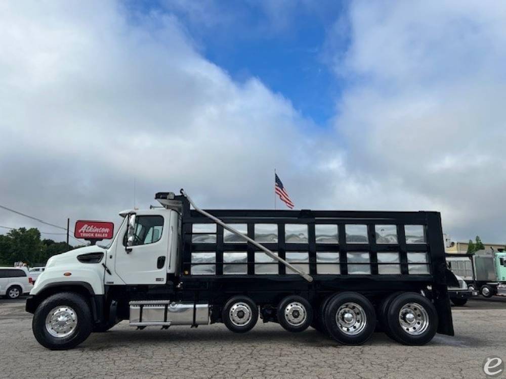 2016 Freightliner 114SD