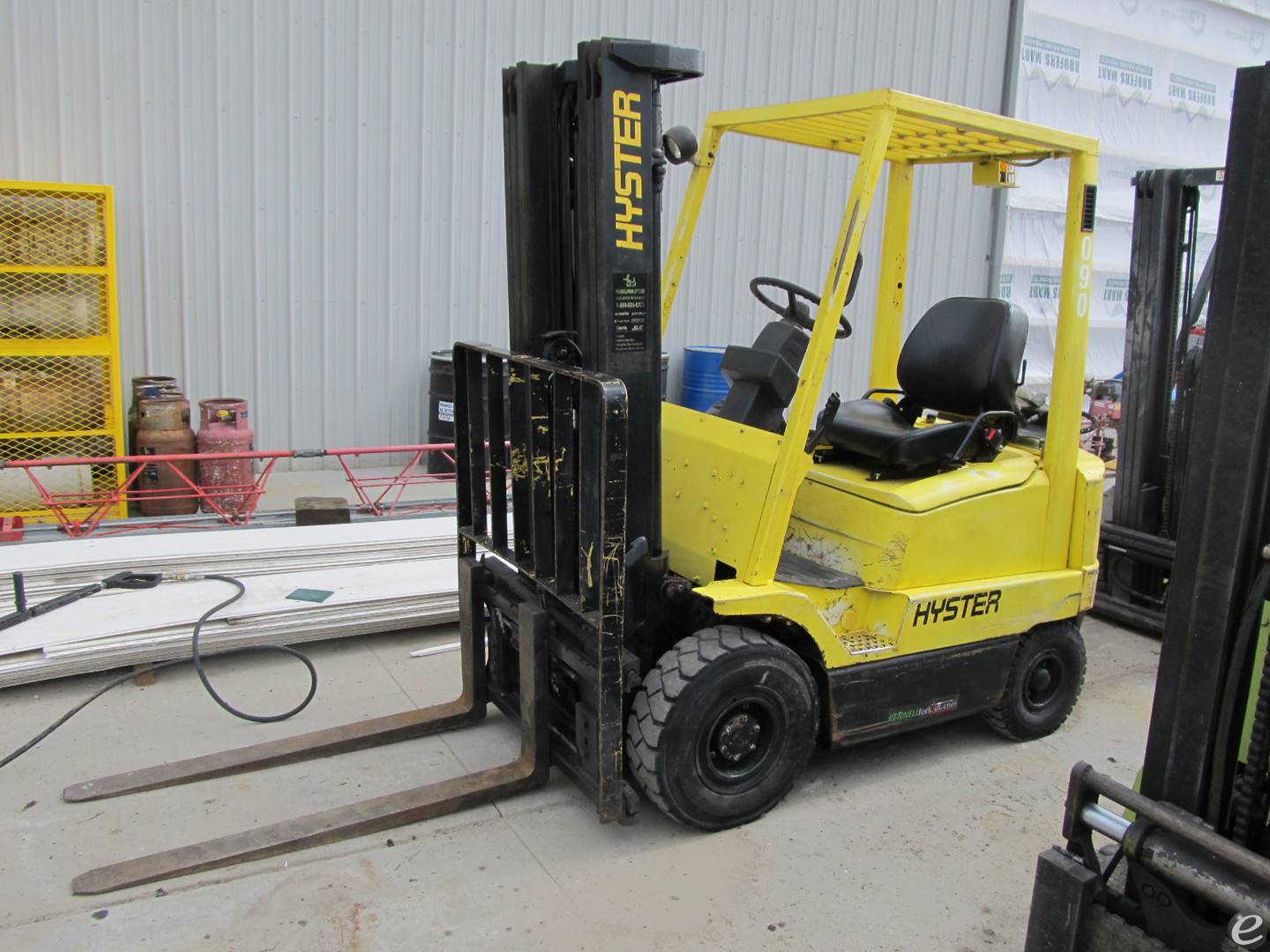 2001 Hyster H30XM