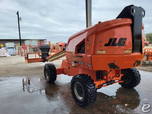 2015 JLG 400S