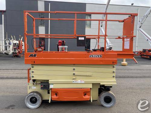 2016 JLG 2632ES