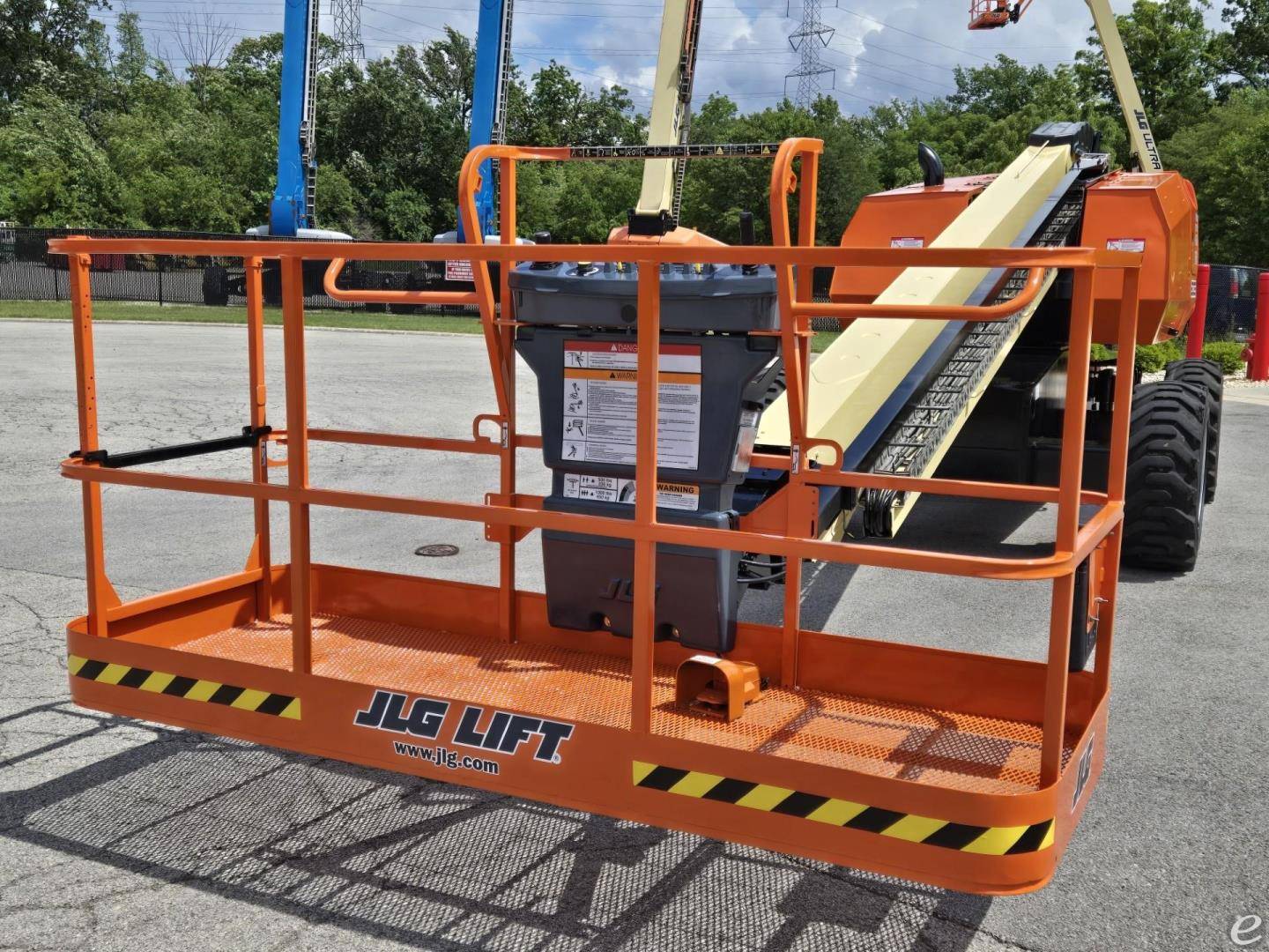 2013 JLG 600S