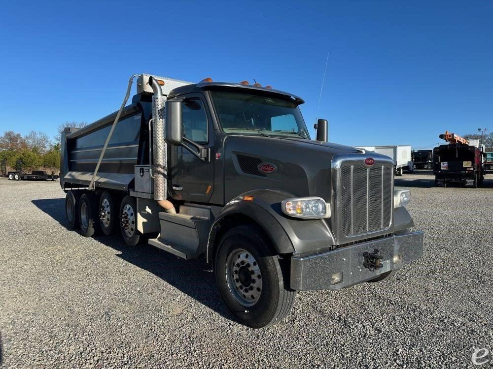 2021 Peterbilt 567