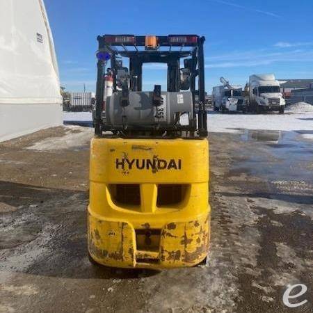 2017 Hyundai 25LC-7A