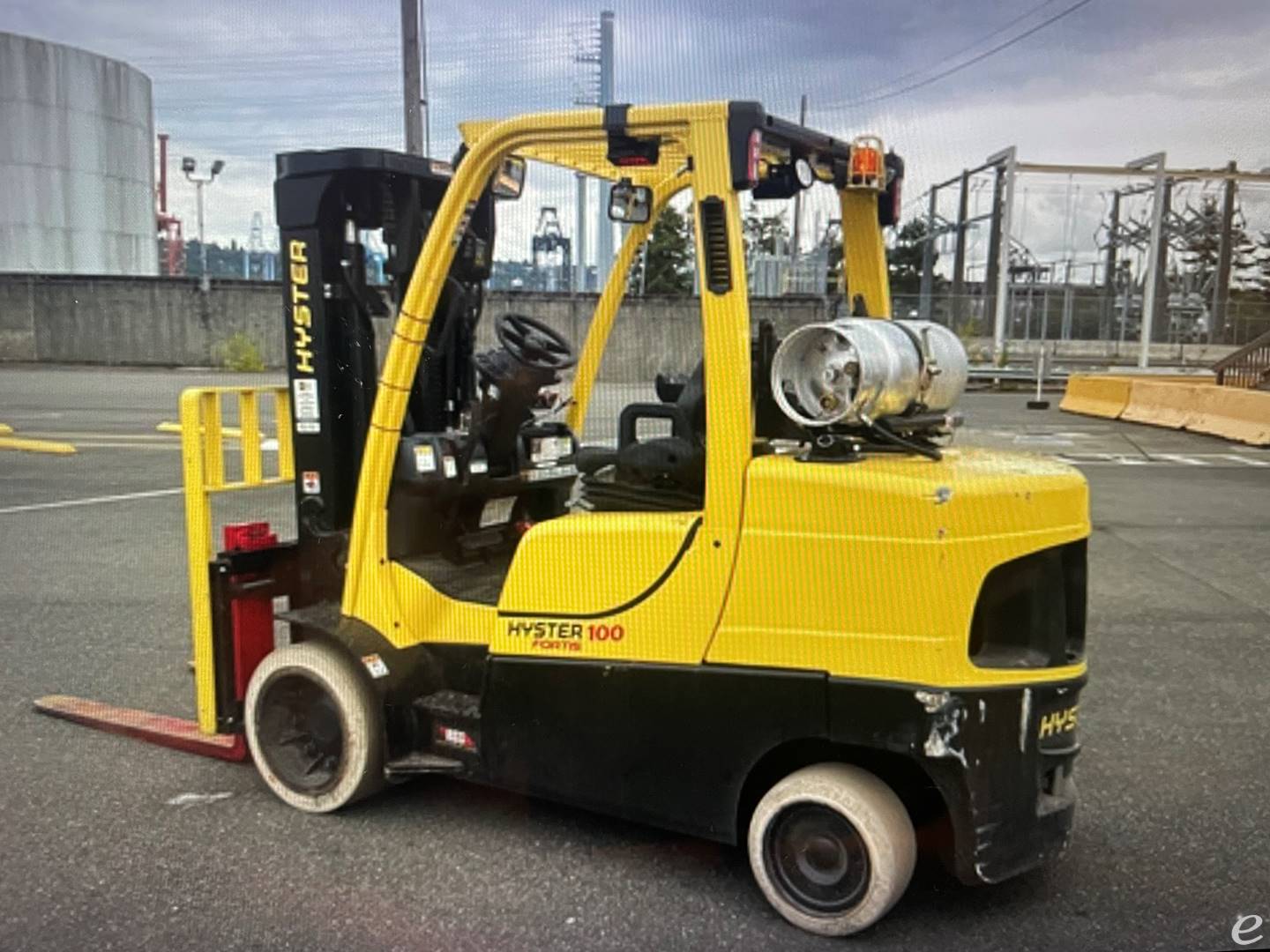 2020 Hyster S100FTBCS