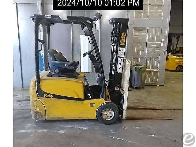 2017 Yale ERP040VT