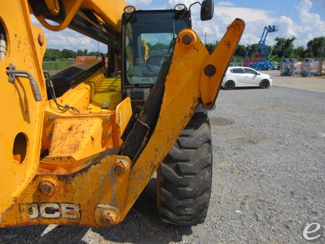 2015 JCB 510-56