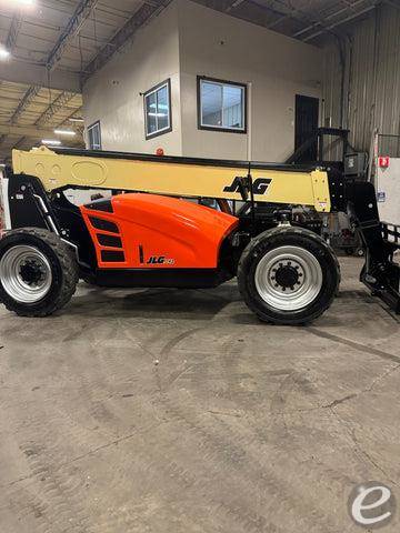 2018 JLG 742