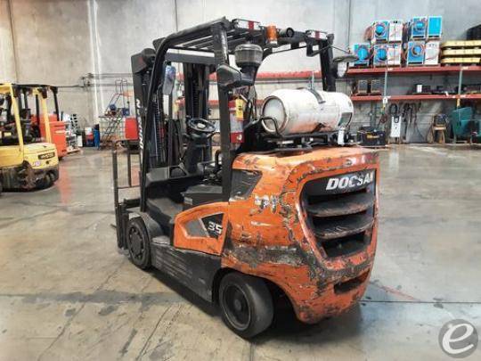 2020 Doosan GC35S-9