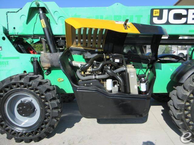 2017 JCB 510-56