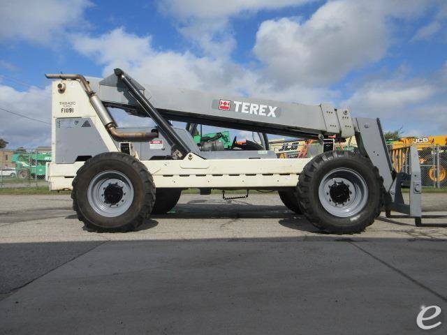 2005 Terex TH842C