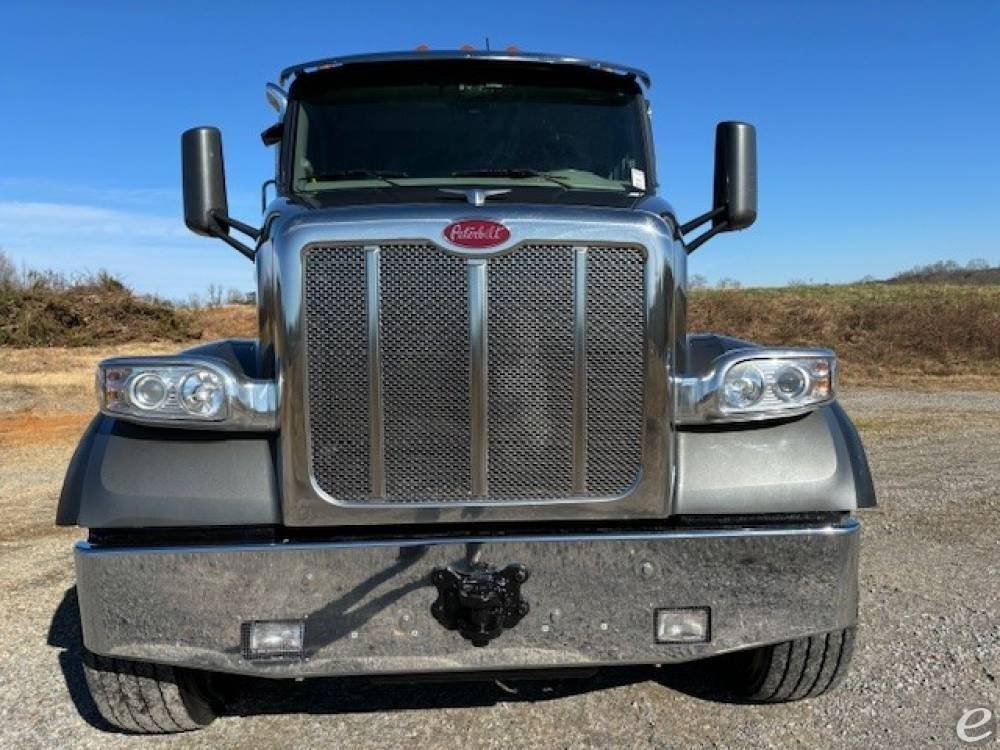 2021 Peterbilt 567