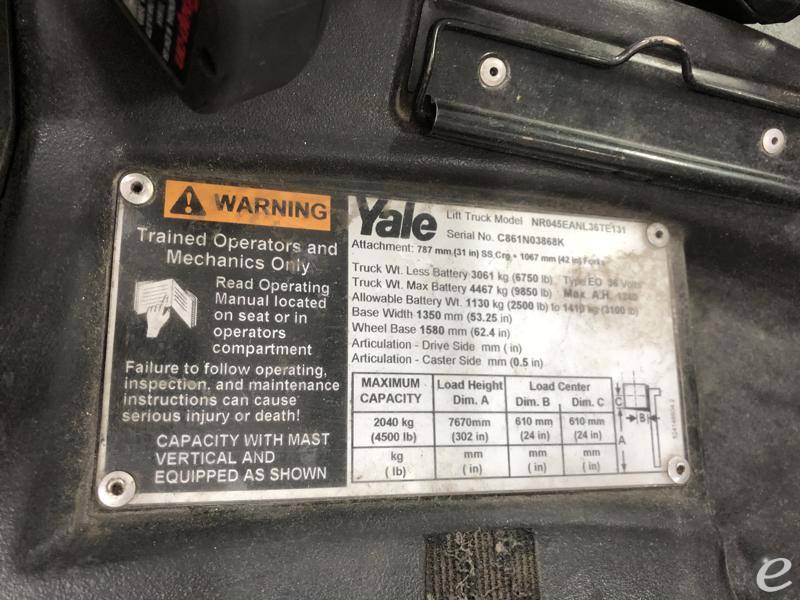 2012 Yale NR045EA