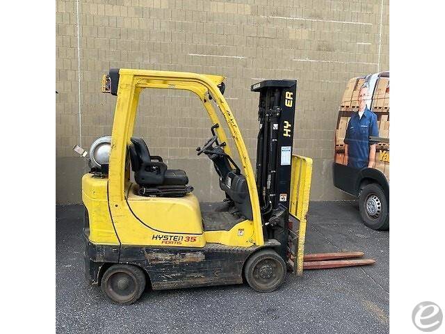 2017 Hyster S35FT