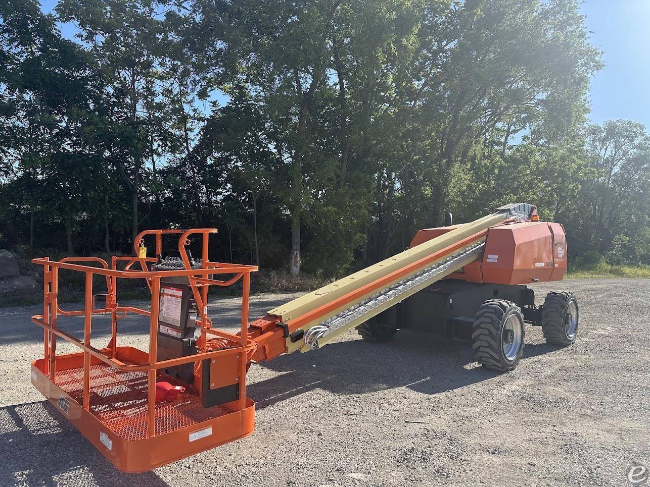 2015 JLG 600S