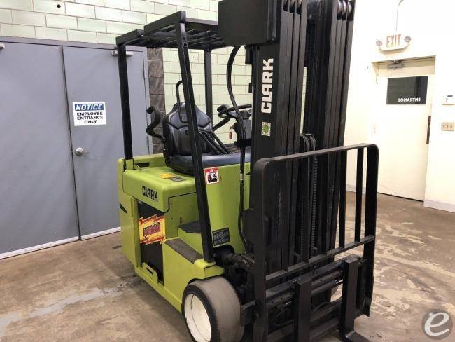 2000 Clark TMG25 Electric 3 Wheel Forklift - 123Forklift