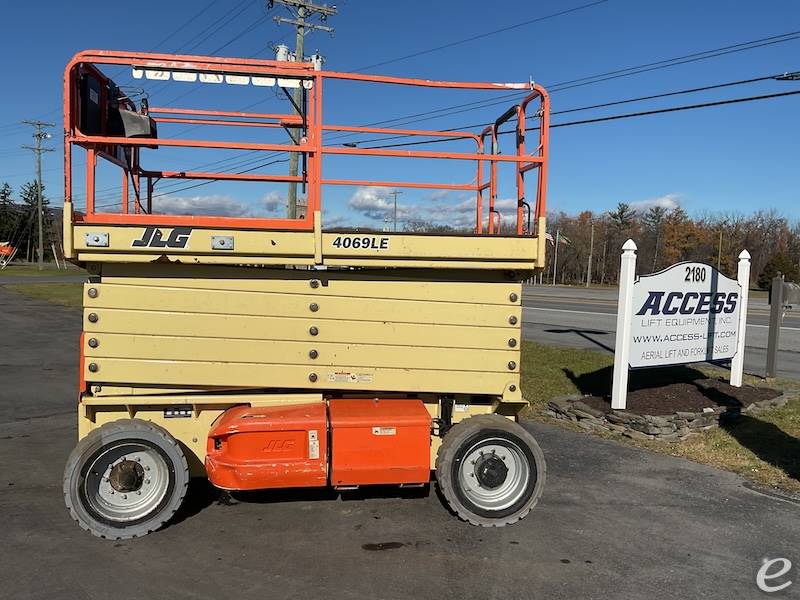 2012 JLG 4069LE