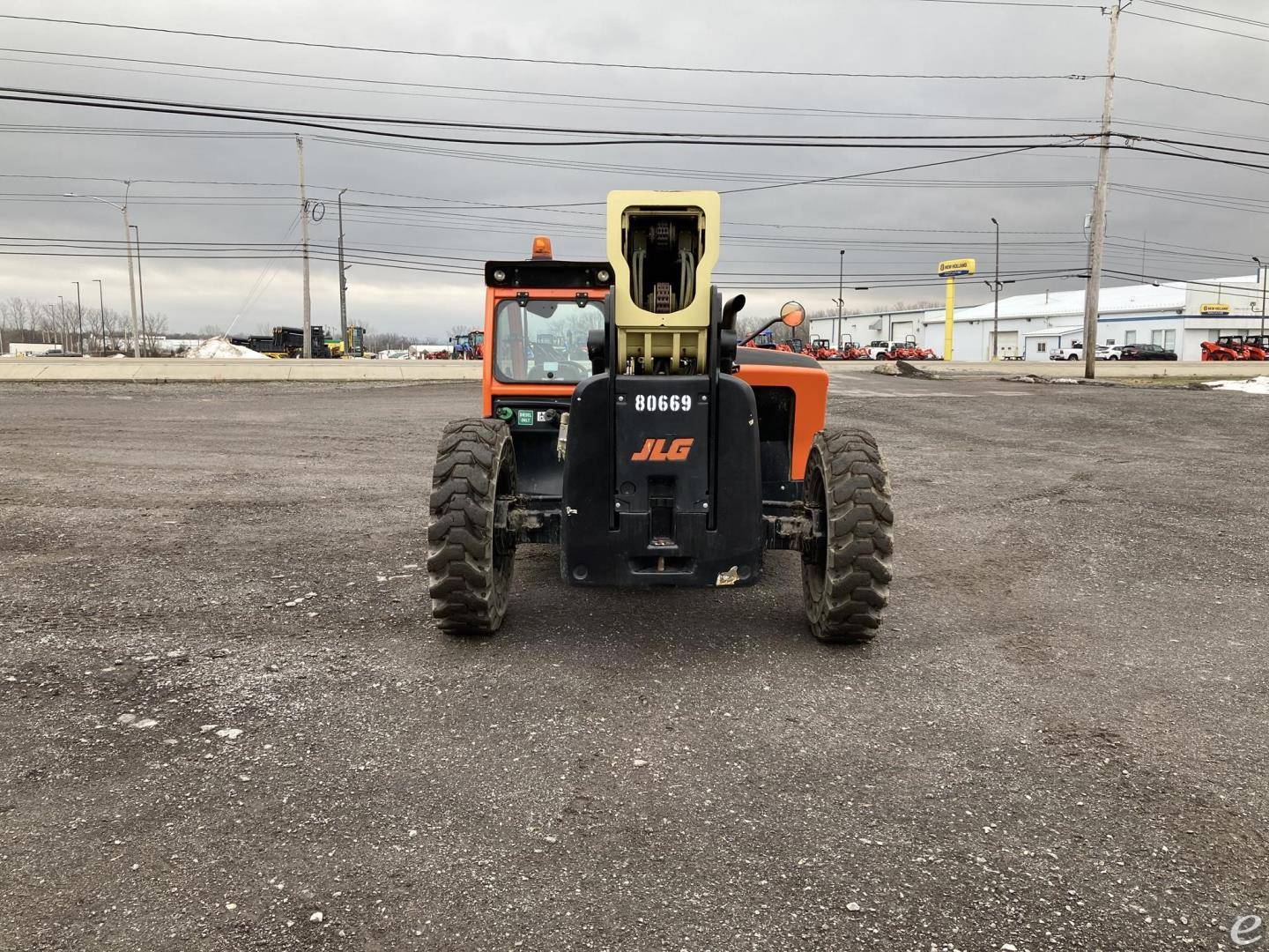 2017 JLG 1255