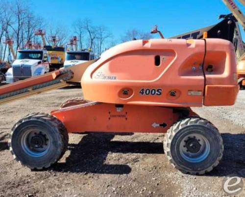 2014 JLG 400S