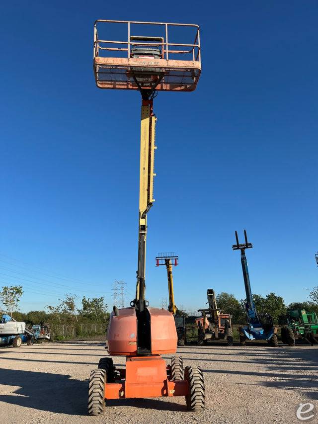 2018 JLG 400S