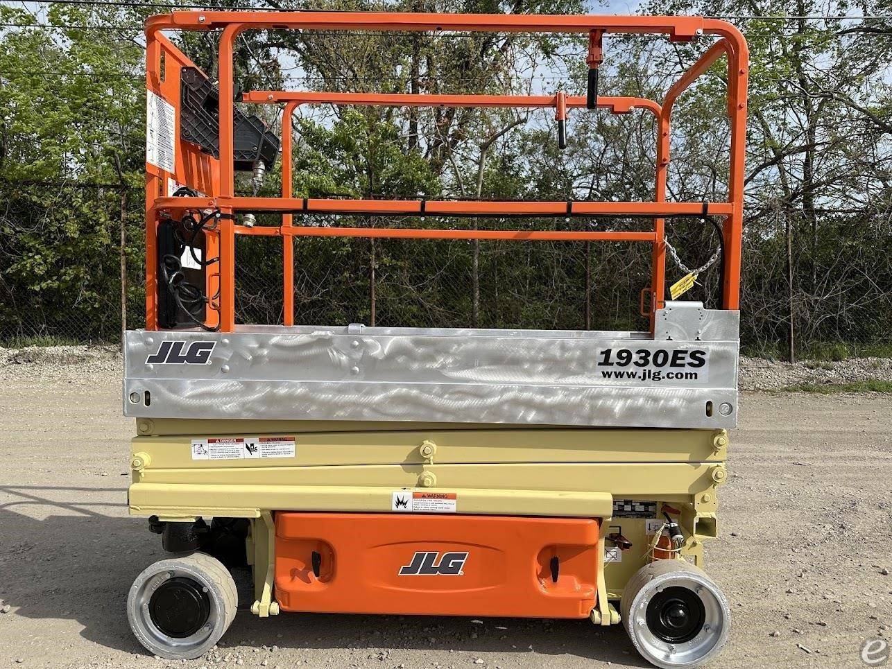 2012 JLG 1930ES