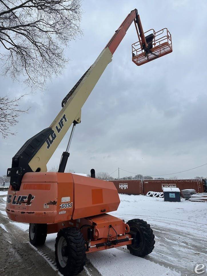 2017 JLG 660SJ