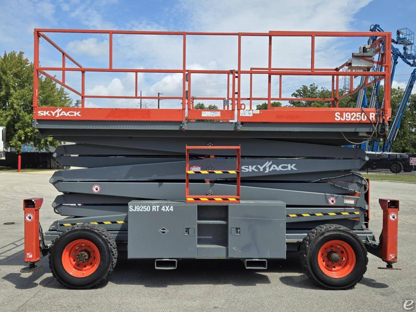 2019 Skyjack SJ9250RT