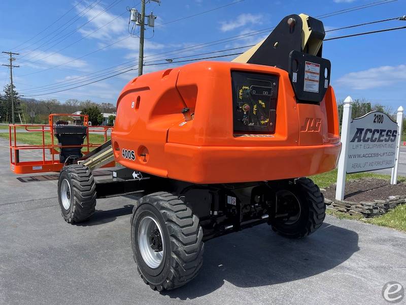 2014 JLG 400S