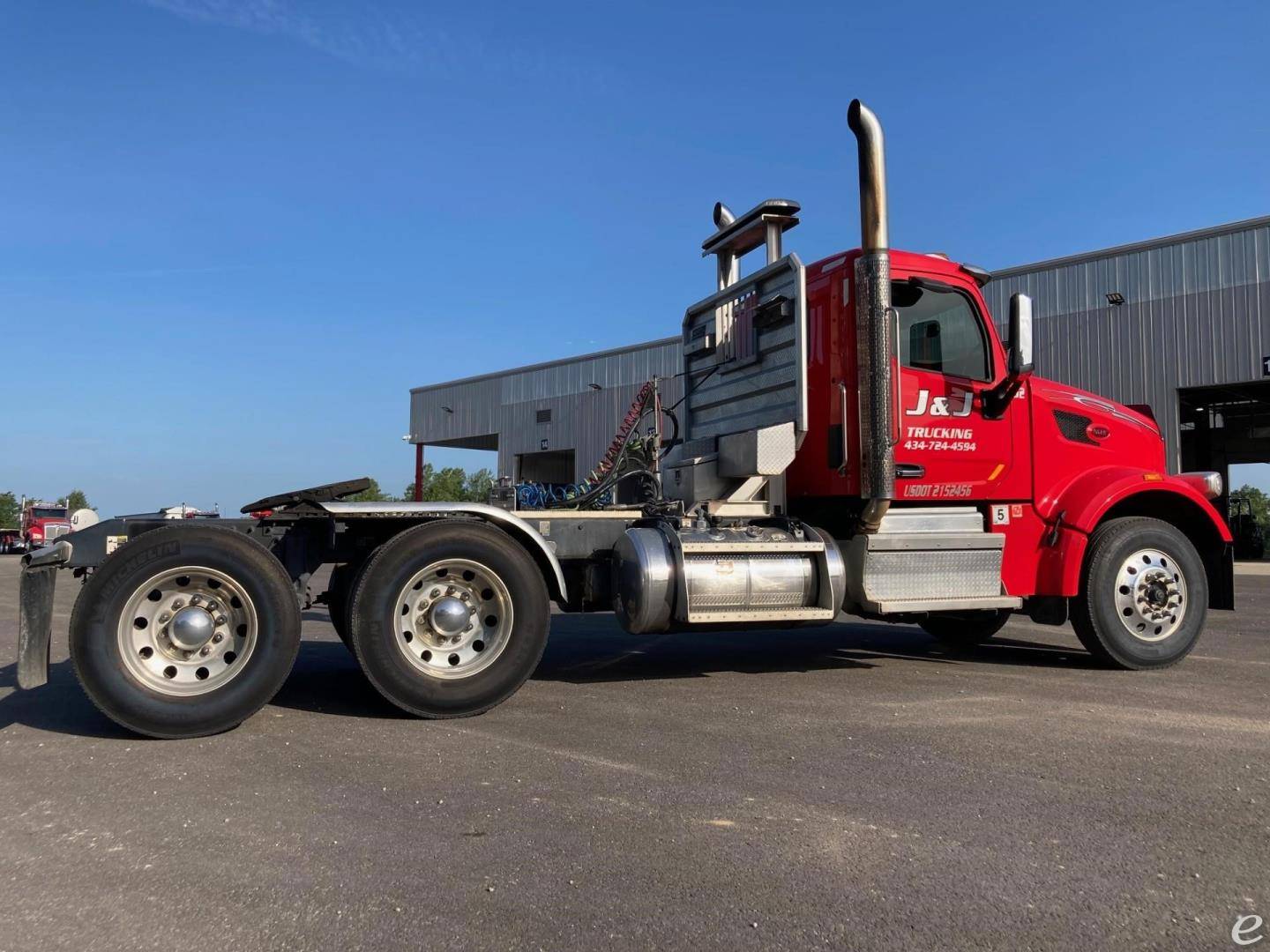 2020 Peterbilt 567