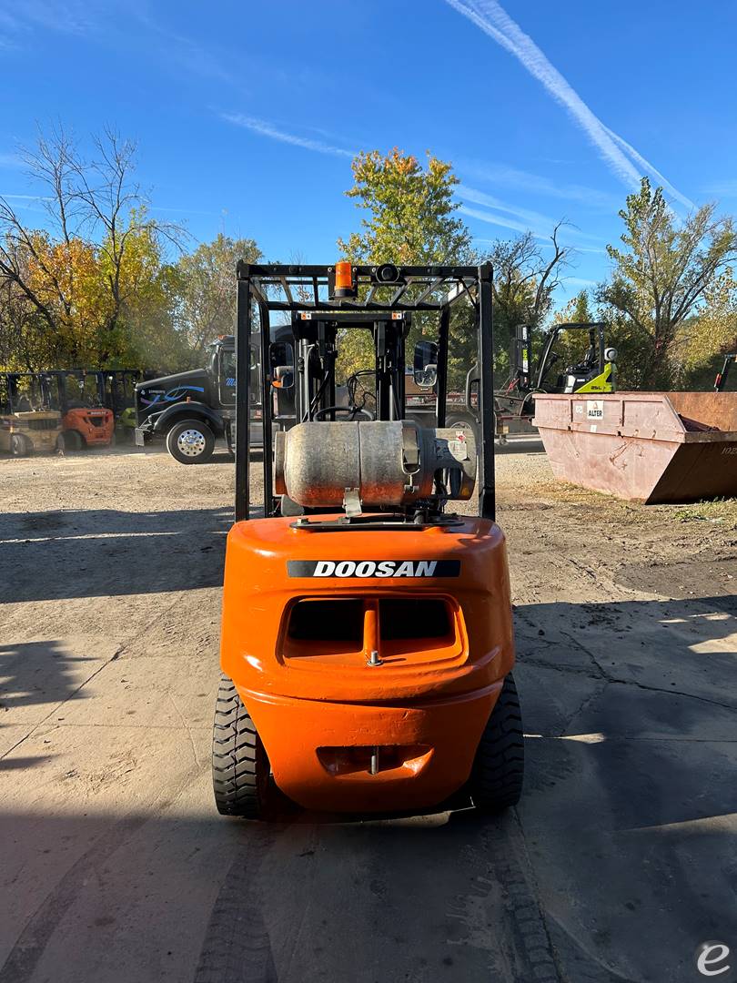 2017 Doosan G30E-5