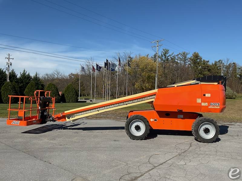 2016 JLG 600S