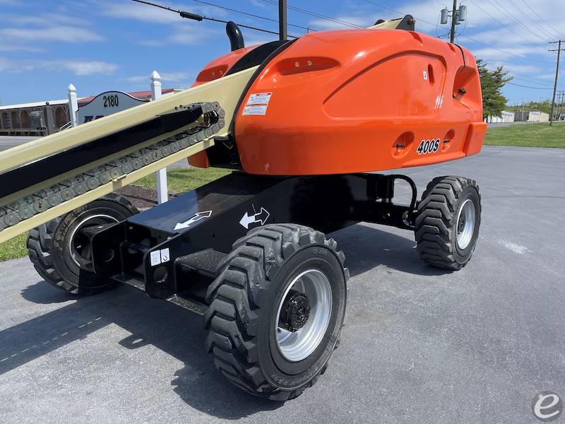 2014 JLG 400S