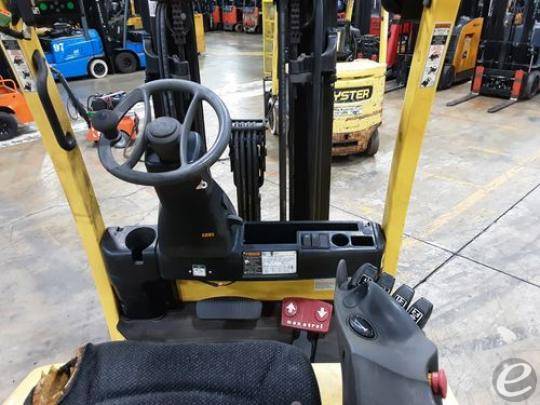 2017 Hyster E45XN-27