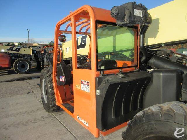 2013 JLG G9-43A