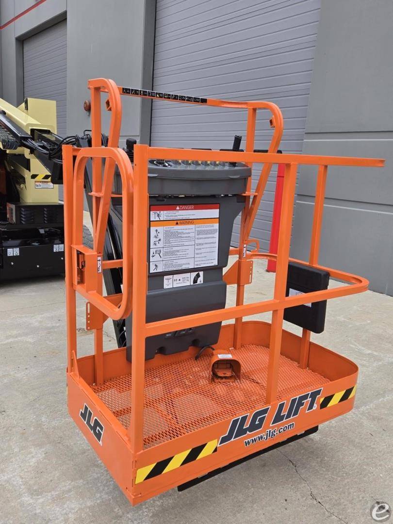 2015 JLG E300AJP