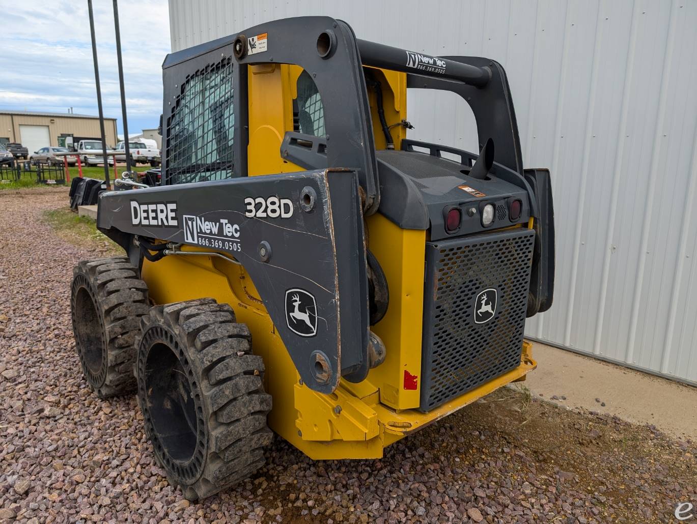 2011 John Deere 328D