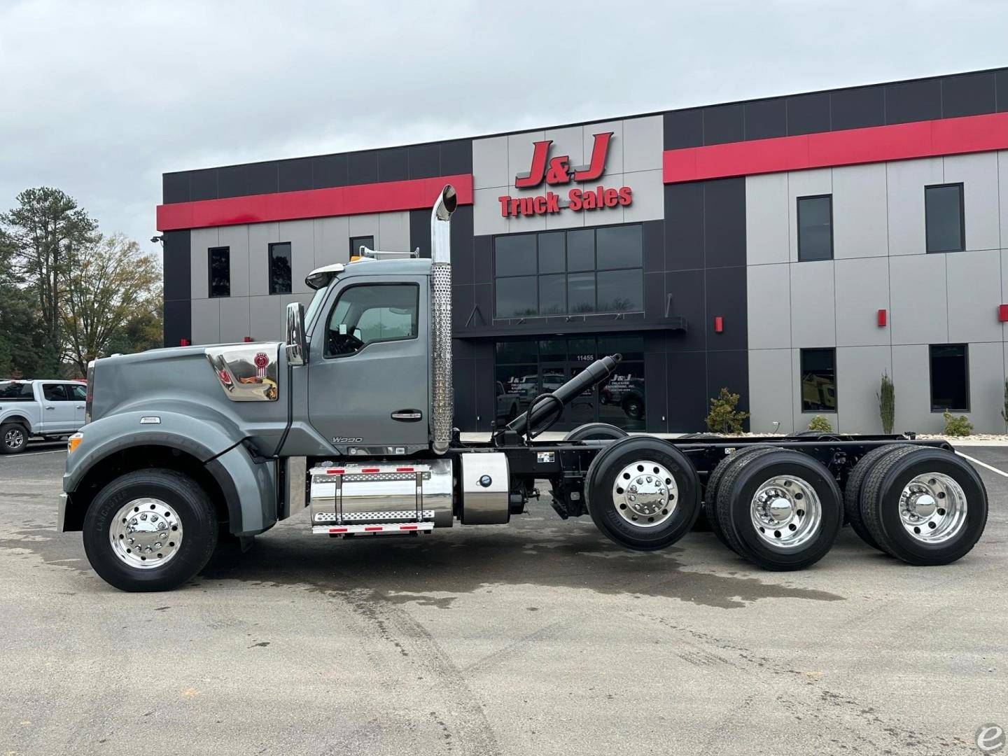 2020 Kenworth W990