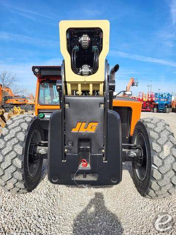 JLG 1055