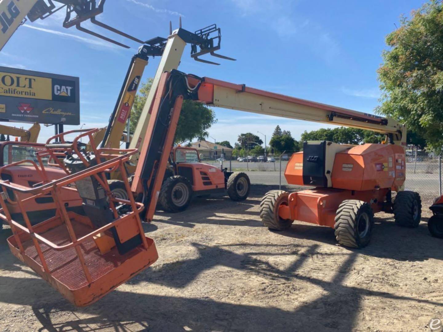 2013 JLG 800AJ