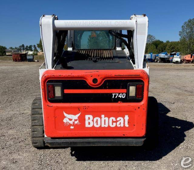 2019 Bobcat T740