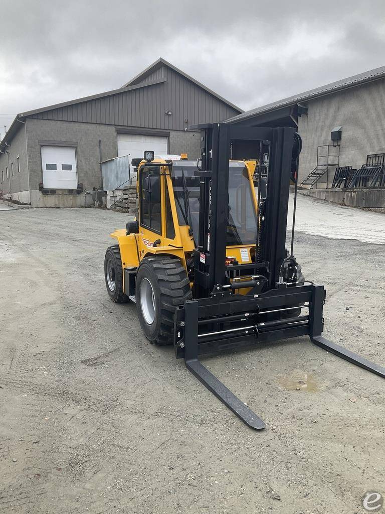 2023 Load Lifter LABORER 8000