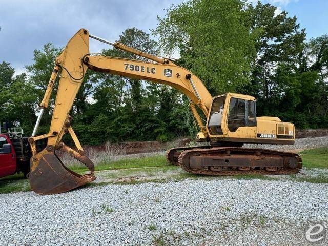 1994 John Deere 790E LC