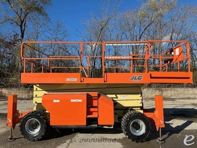 2015 JLG 4394RT