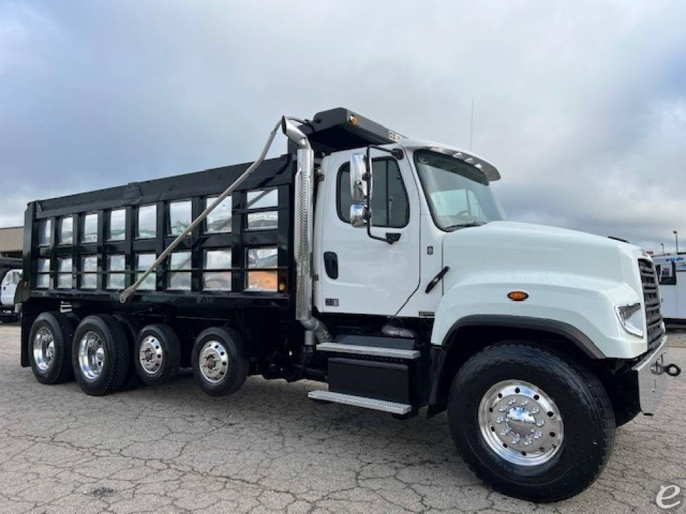 2016 Freightliner 114SD